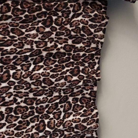 WHBM Leopard Print Long Bell Sleeve Round Neck Pullover Top - Picture 6 of 11